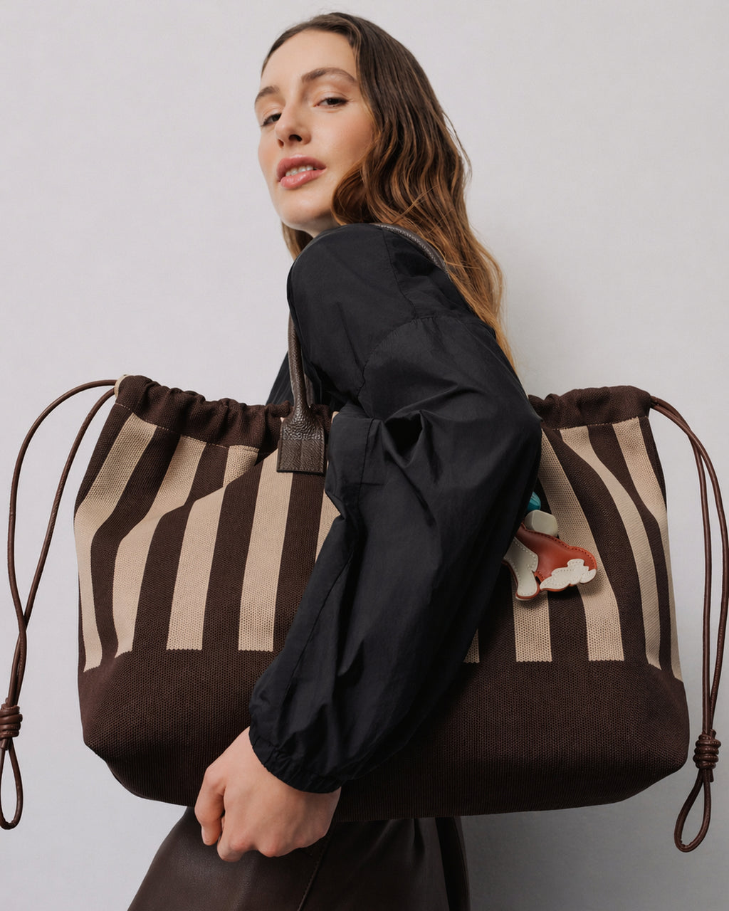 Large Striped Knit Skuldertaske