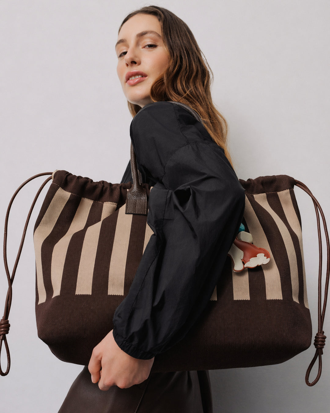 Large Striped Knit Skuldertaske