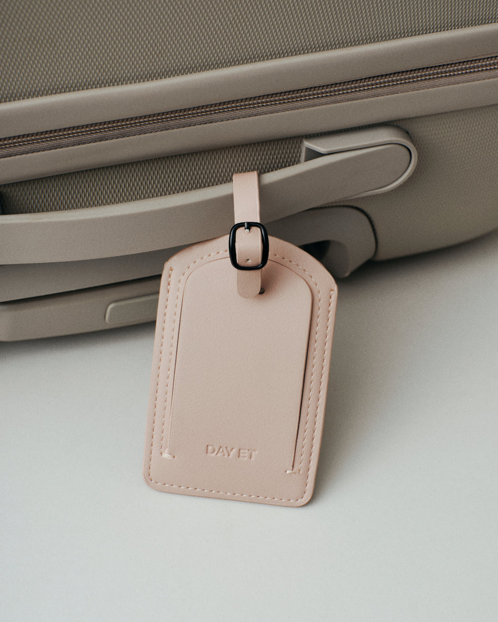 Day Luggage Tag