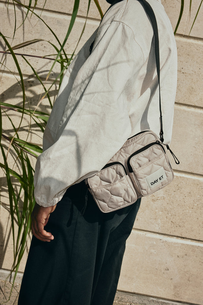 Day Gweneth RE-Q Dash SB D