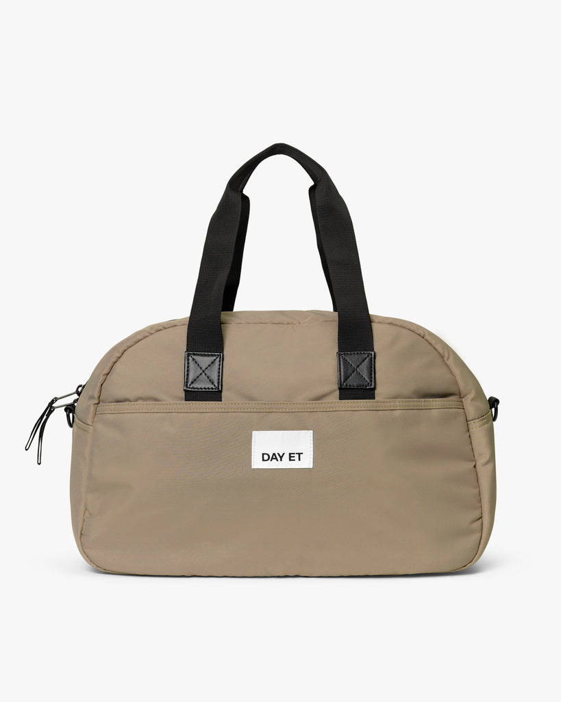 Day Gweneth RE-S 1Nighter