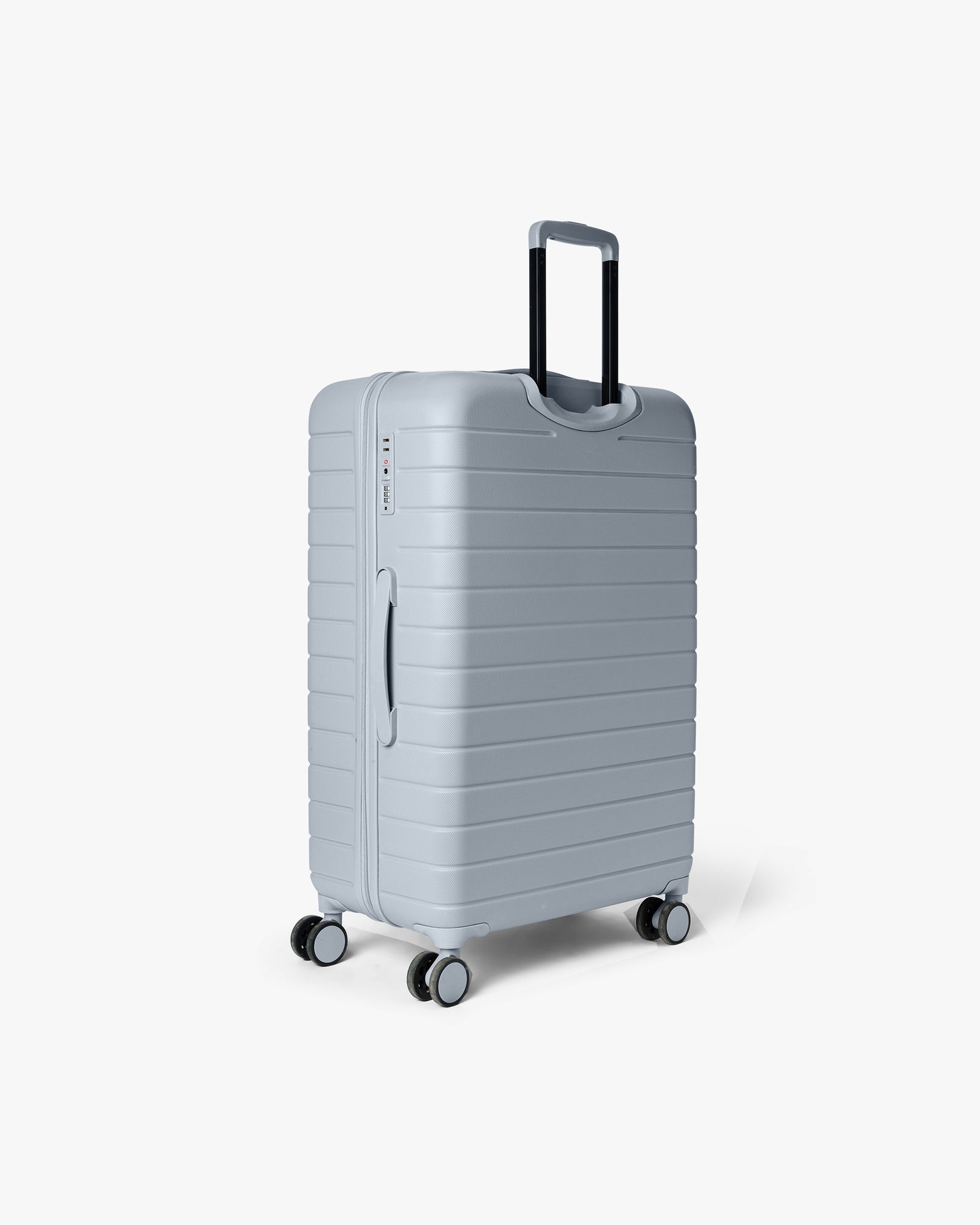 Large 28" Tonal Logo Check-In Kuffert