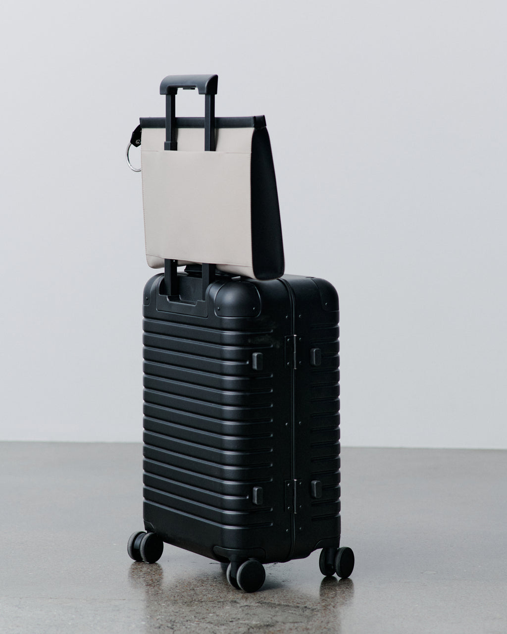 SLS x DAY ET 20" Suitcase